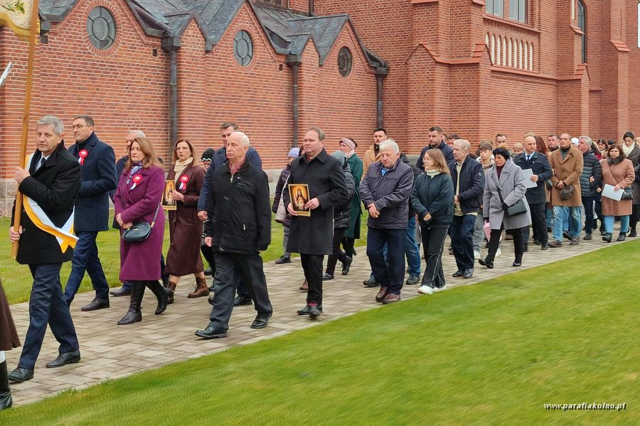 086 Procesja odpustowa.jpg